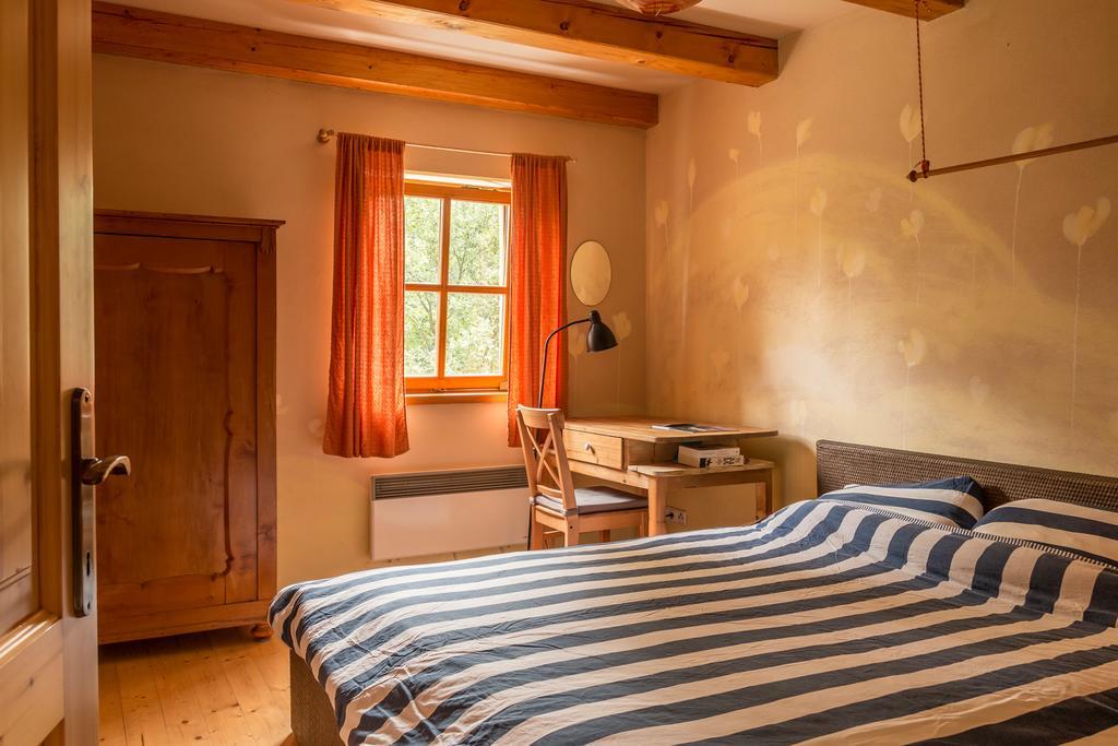 Outline Svetla Holiday home